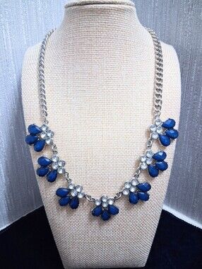 Crystal Blues Statement Necklace Sparkling & Vibrant With Silver Tone Chain